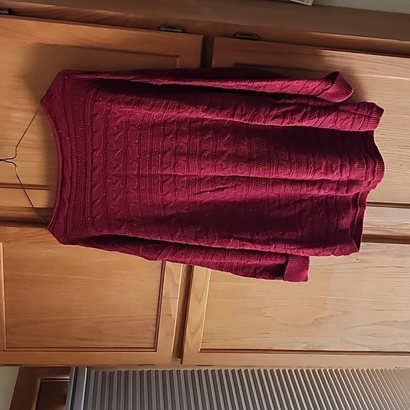 NorthCrest Burgandy Cable Knit Crewneck Sweater, Size Large - Picture 2 of 6